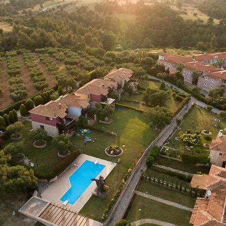 Rastoni Fabienne Shared Pool Maisonette, Afitos Bagian luar foto