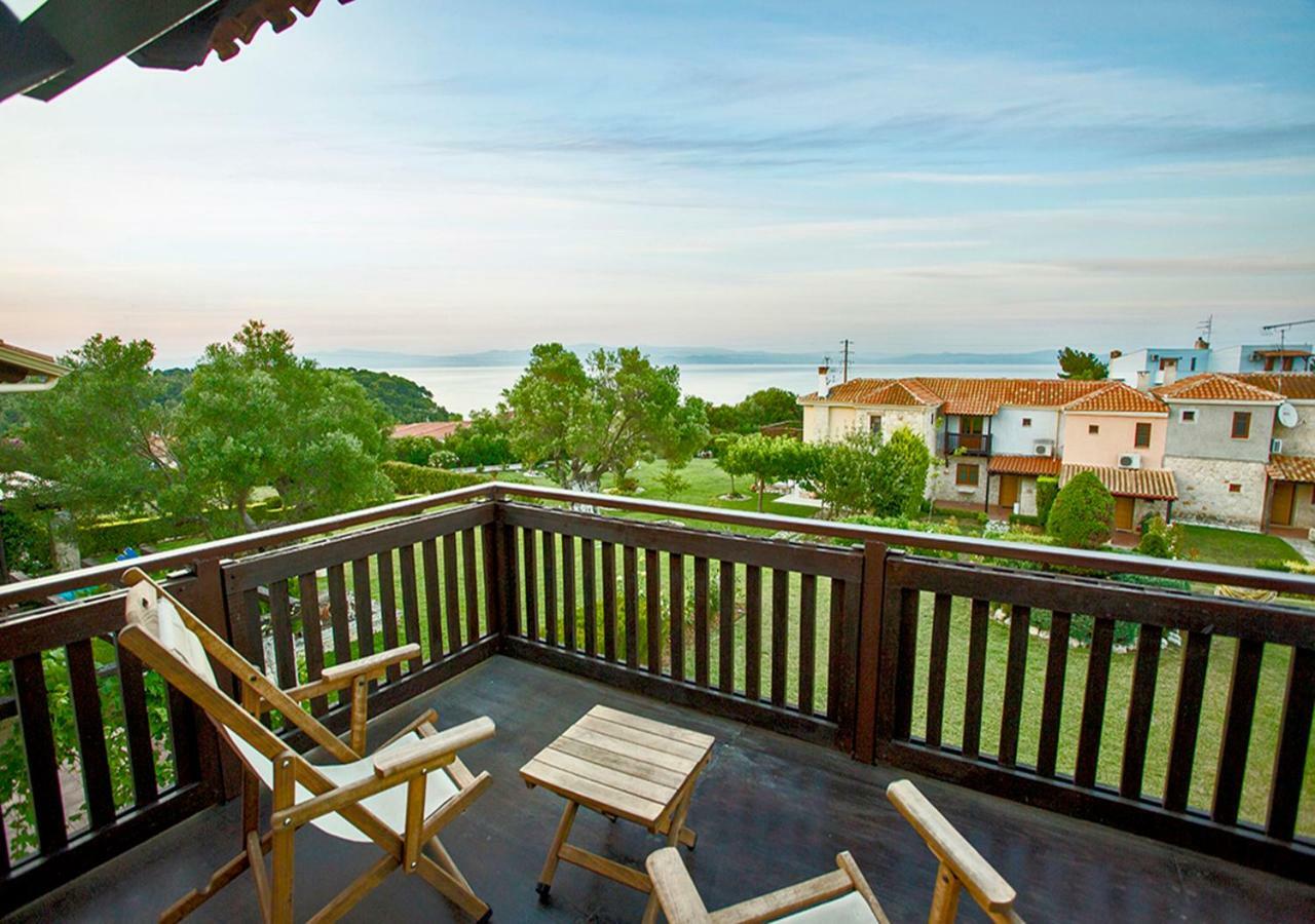 Rastoni Fabienne Shared Pool Maisonette, Afitos Bagian luar foto