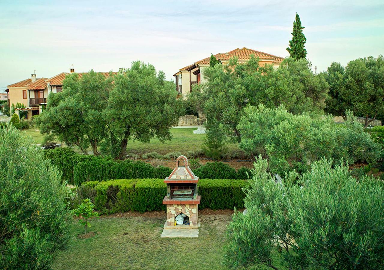 Rastoni Fabienne Shared Pool Maisonette, Afitos Bagian luar foto