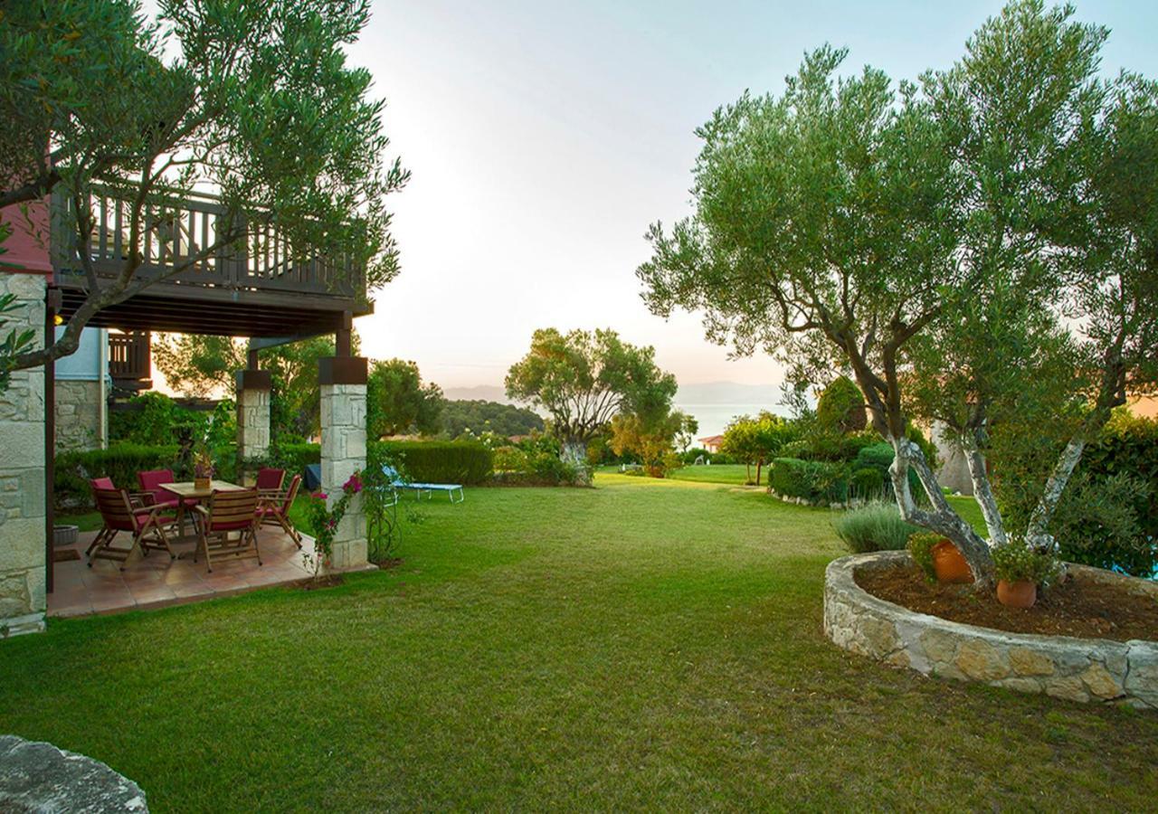 Rastoni Fabienne Shared Pool Maisonette, Afitos Bagian luar foto